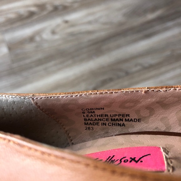 Betsey Johnson Chestnut “Leather” Heels - Picture 7 of 7